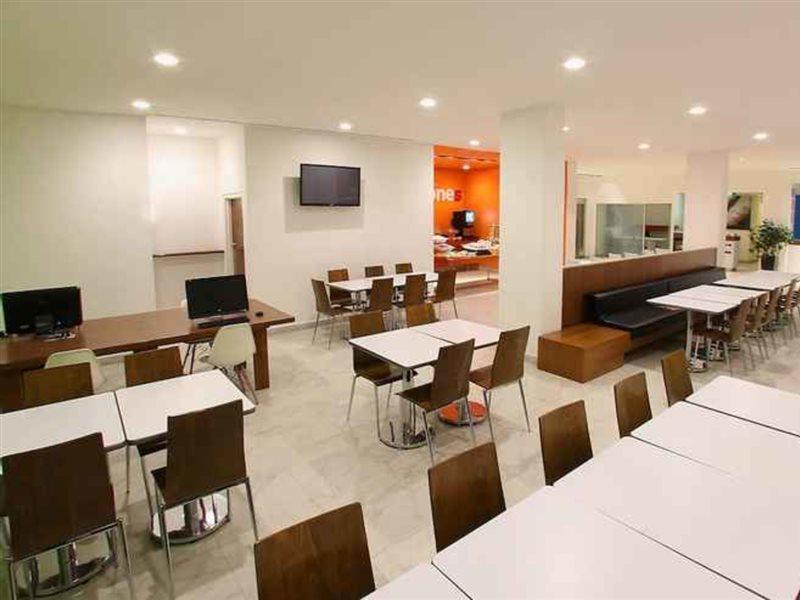 One Queretaro Plaza Galerias Hotel Exterior photo